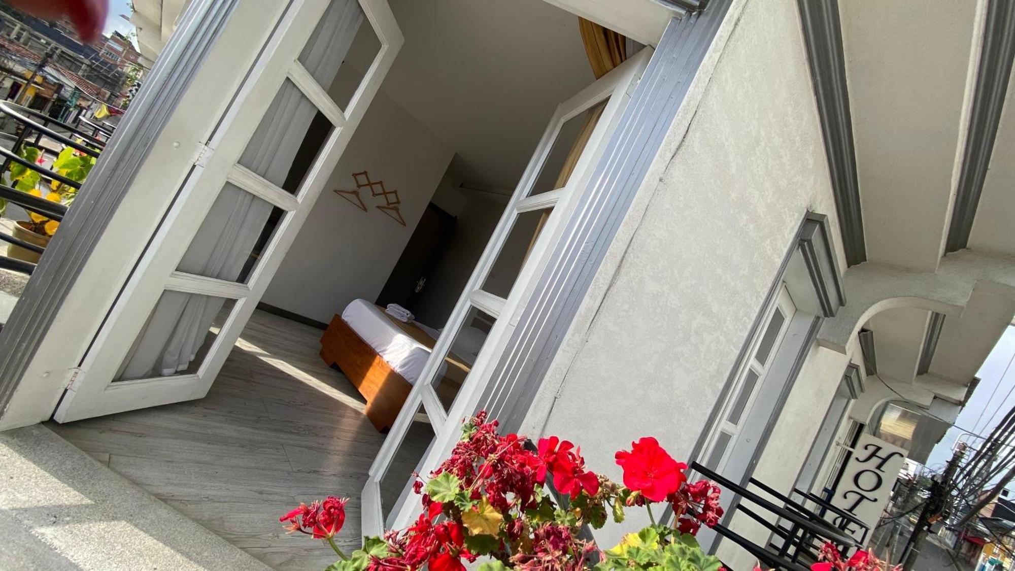 Hotel Valcon Santa Rosa de Cabal Luaran gambar
